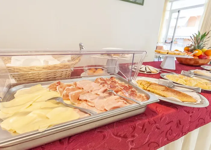 Michelangelo Μπελάρια-Ιτζέα Μαρίνα