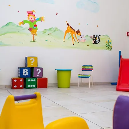 Michelangelo Μπελάρια-Ιτζέα Μαρίνα