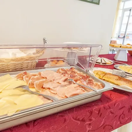 Michelangelo Μπελάρια-Ιτζέα Μαρίνα